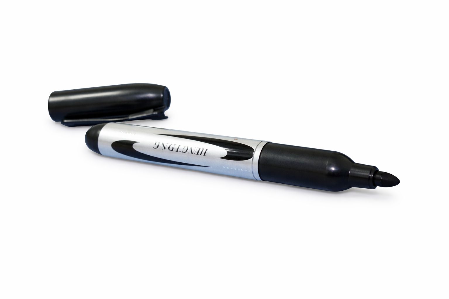 Перманентный маркер черный HENG LIANG HL-2004